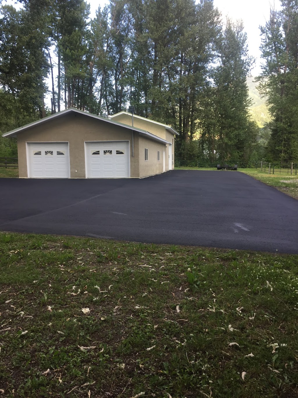 Steelhead Asphalt Sealing & Maintenance | 708 6 Ave, Kimberley, BC V1A 2W1, Canada | Phone: (250) 432-5042