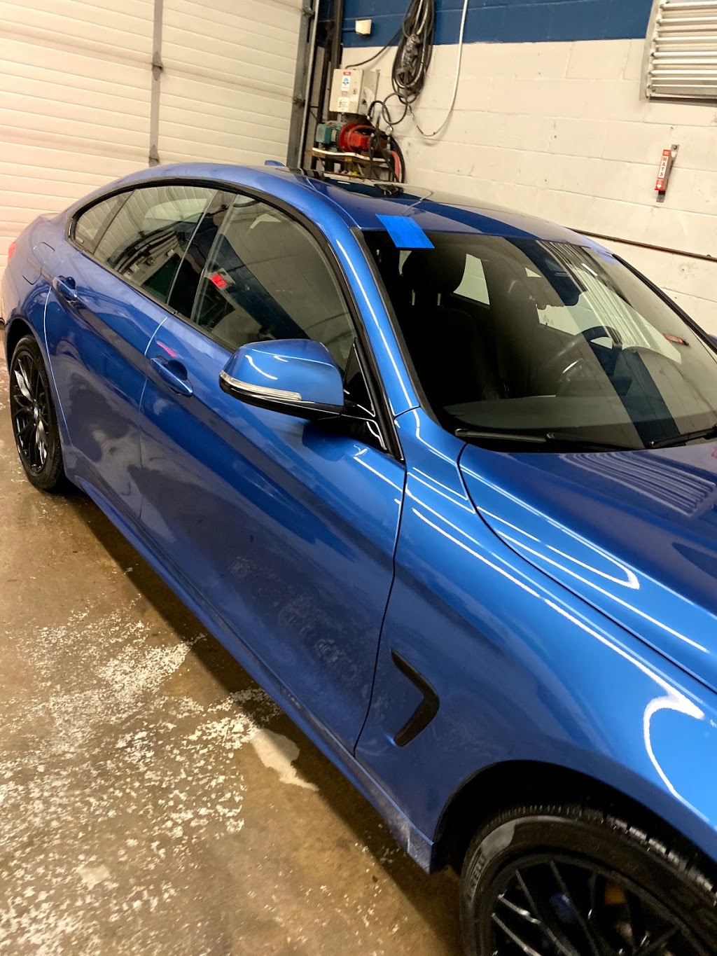 CANADA AUTO GLASS | 3390 Weston Rd, North York, ON M9M 2X3, Canada | Phone: (416) 846-7562