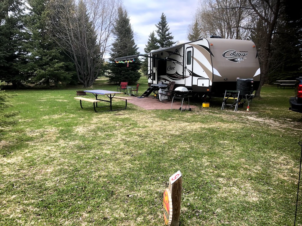 Canyon Creek Golf Course & Camping | RR1, Rocky Mountain House, AB T4T 2A1, Canada | Phone: (403) 845-5001