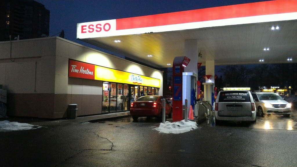 Esso | 261 Dixon Rd, Etobicoke, ON M9P 2M4, Canada | Phone: (416) 240-7717