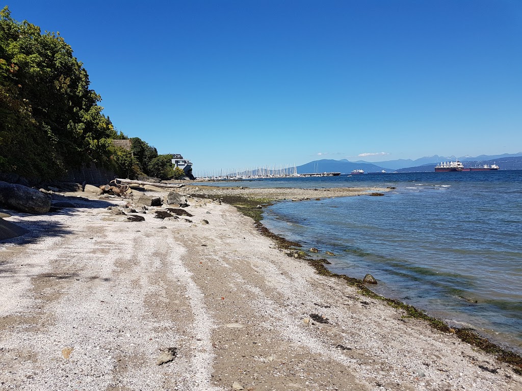 Point Grey Road Park | 3215 Point Grey Rd, Vancouver, BC V6K, Canada | Phone: (604) 873-7000