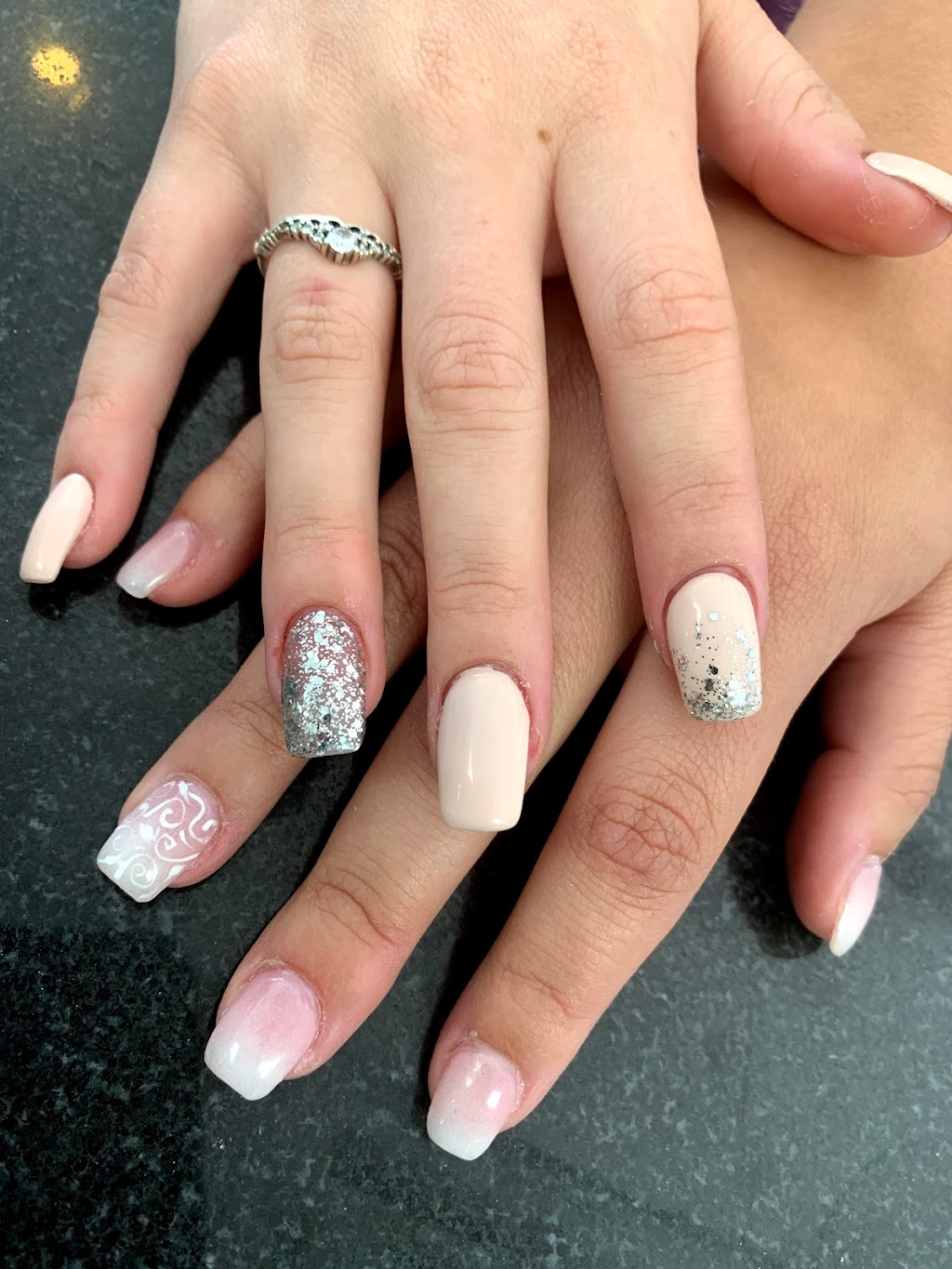 Hot Nails | 1345 Huron St #7, London, ON N5V 2E3, Canada | Phone: (519) 453-5162