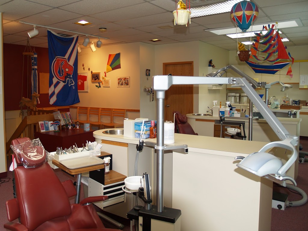 Amherst Dental Group | 777 Hopkins Rd, Williamsville, NY 14221, USA | Phone: (716) 689-8882