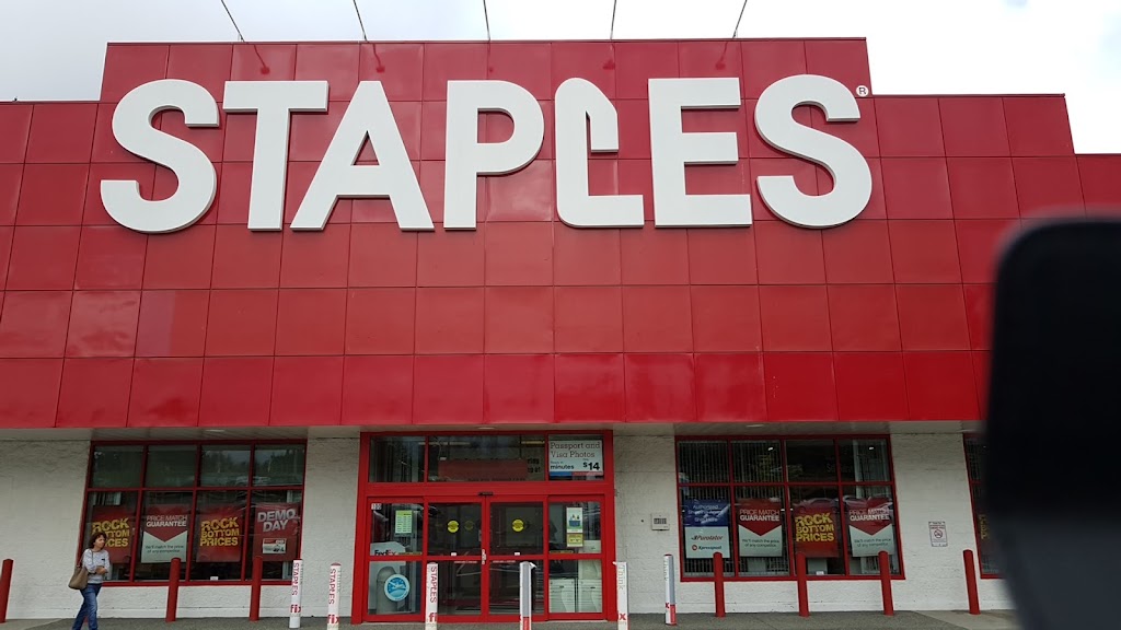 Staples | 2000 North Island Highway #100, Nanaimo, BC V9S 5W3, Canada | Phone: (250) 751-7771