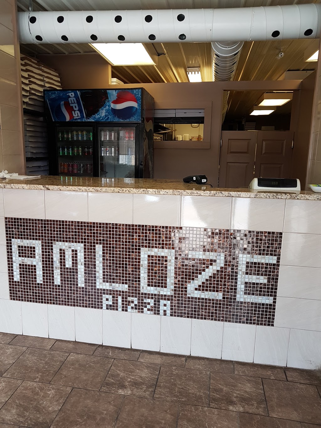 Amloze Pizza | 1130 Lesperance Rd, Windsor, ON N8N 1X3, Canada | Phone: (519) 735-3588