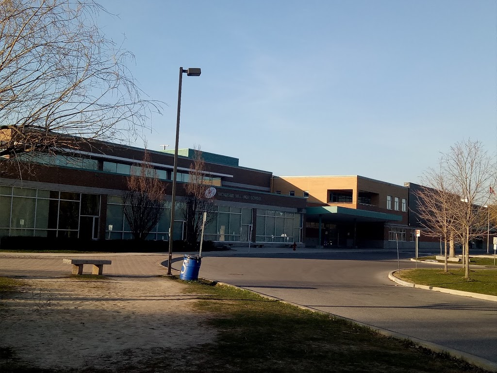 Richmond Hill High School | 201 Yorkland St, Richmond Hill, ON L4S 1A2, Canada | Phone: (905) 884-2131