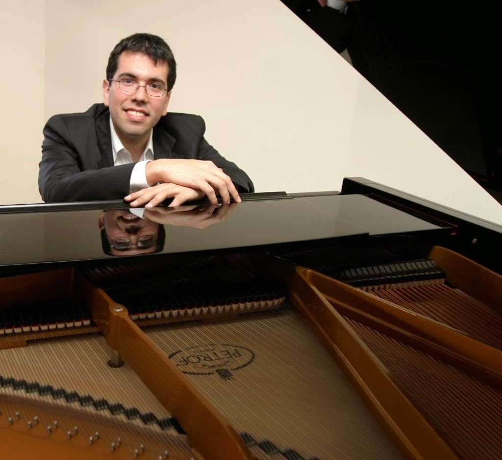 Piano Lessons - Alejandro Ochoa (D. Mus, M.Mus) | 700 Chilco St, Vancouver, BC V6G 2R1, Canada | Phone: (604) 781-5606