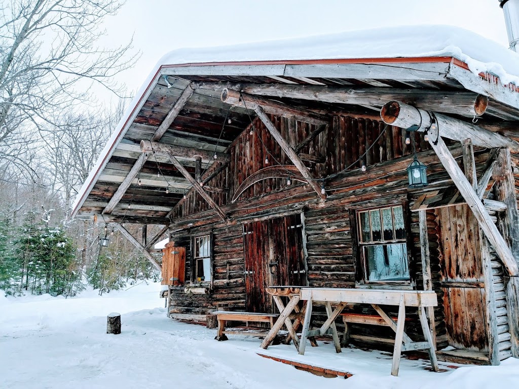 Cabane à Pierre | 566 Rang 2, Frampton, QC G0R 1M0, Canada | Phone: (418) 479-5200