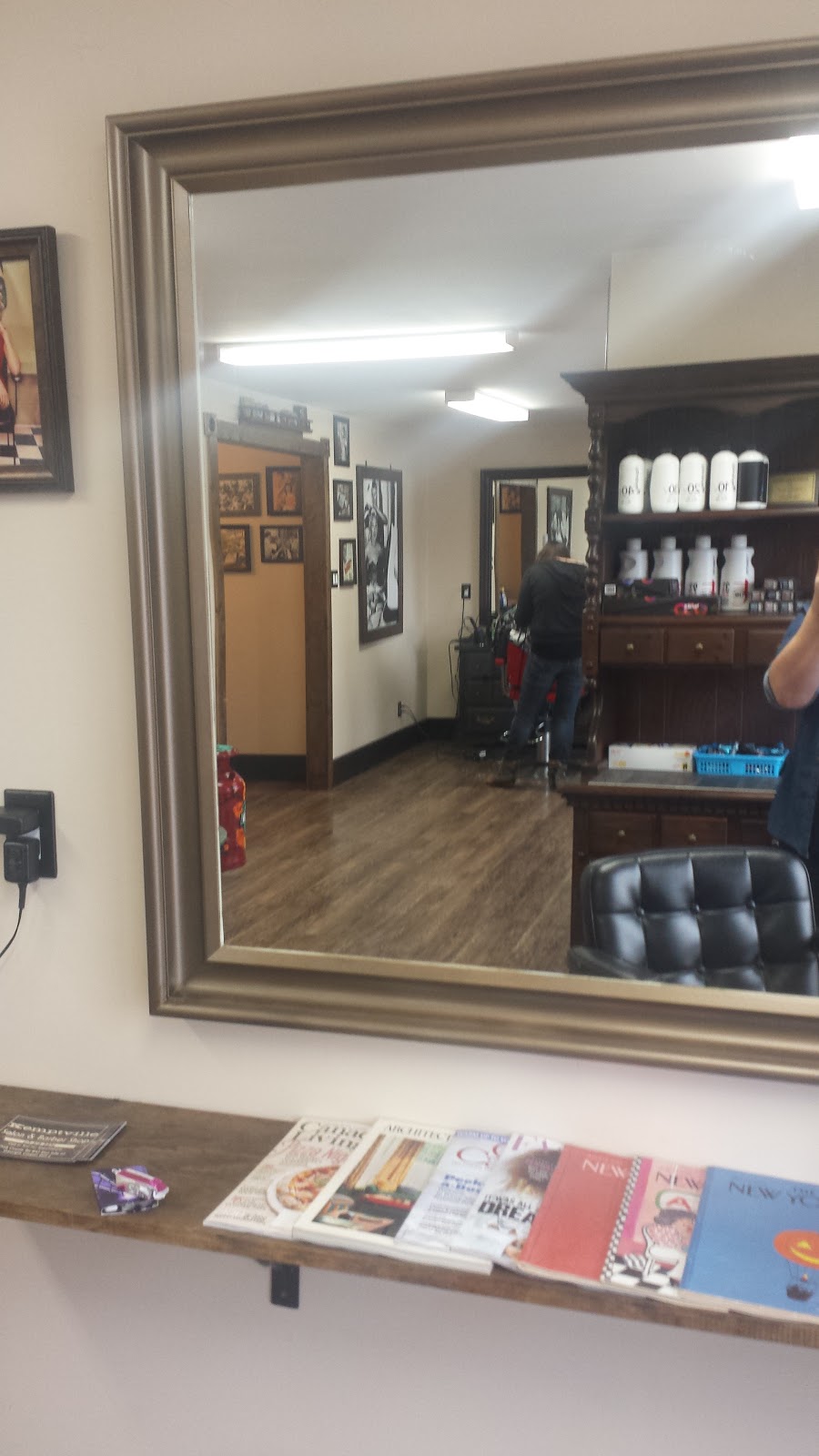 Kemptville Salon & Barber Shop | 4048 County Rd 43, Kemptville, ON K0G 1J0, Canada | Phone: (613) 258-5858