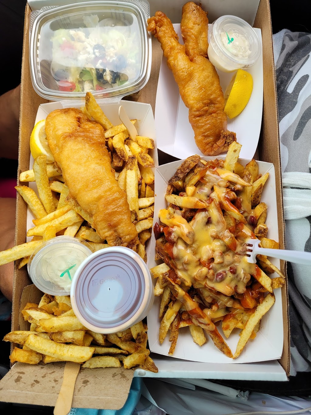 Fries R US | 1030 Talbot St, St Thomas, ON N5P 1G3, Canada | Phone: (519) 859-3254