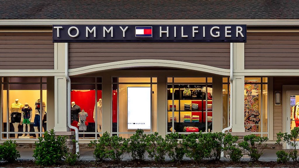 Tommy Hilfiger | 1 Bass Pro Mills Dr Unit B1, Vaughan, ON L4K 5W4, Canada | Phone: (905) 760-2084