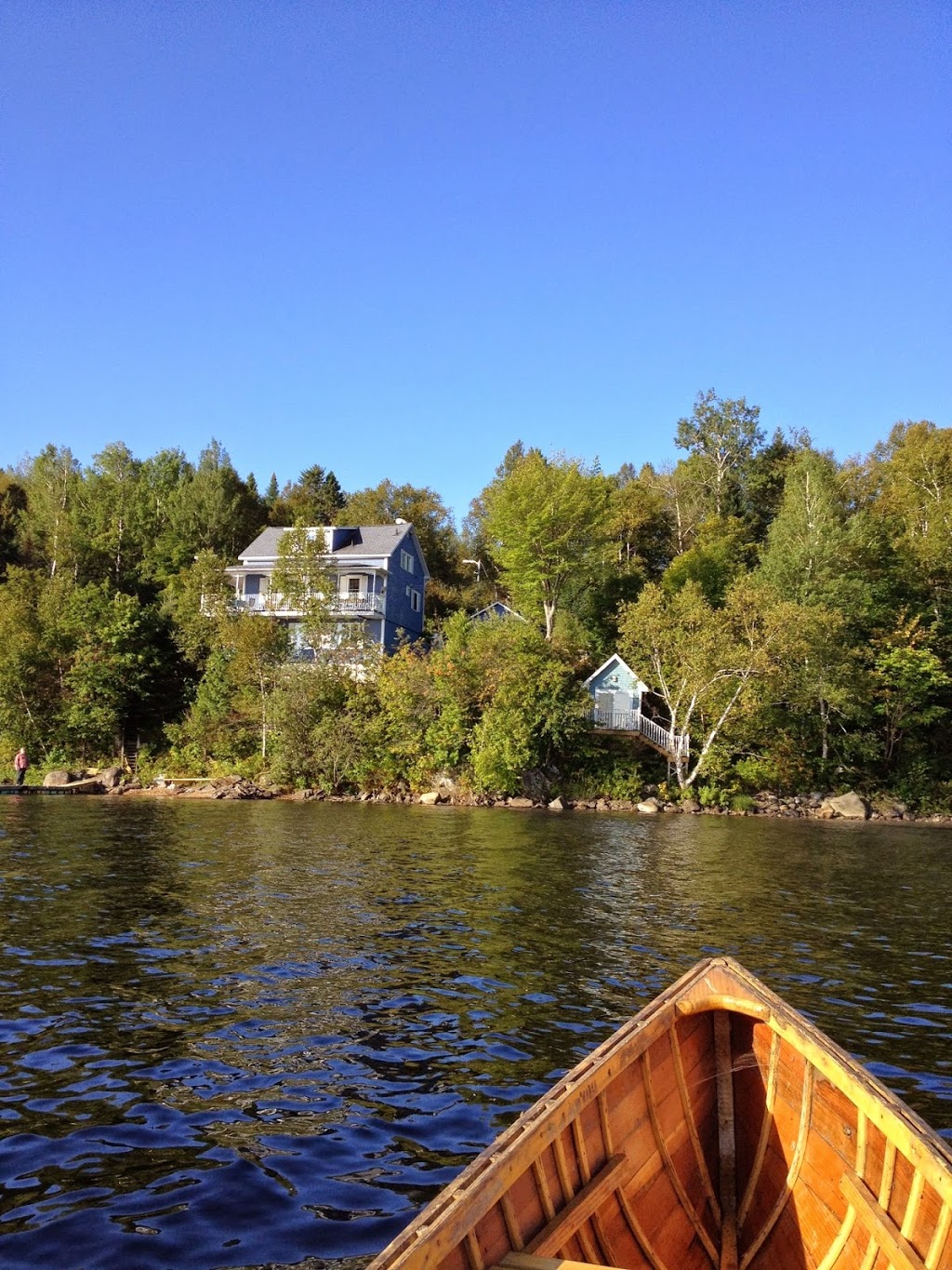 Cottage Side-Lake B & B | 528 Chemin de la Rivière-Bergeron, Piopolis, QC G0Y 1H0, Canada | Phone: (819) 554-8936