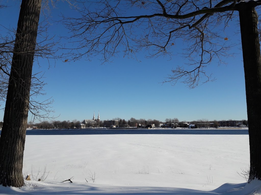 Cardinal Park | Rue Cardinal, LÎle-Bizard, QC H9E 1M9, Canada