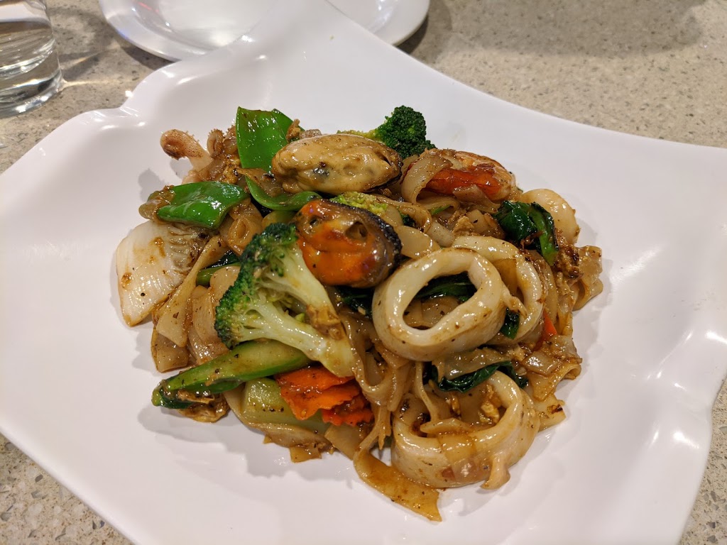 Thai Noodle ก๋วยเตี๋ยวไทย(Guay Tiew Thai) | 62 Vaughan Rd, Toronto, ON M6G 2N2, Canada | Phone: (647) 478-6365