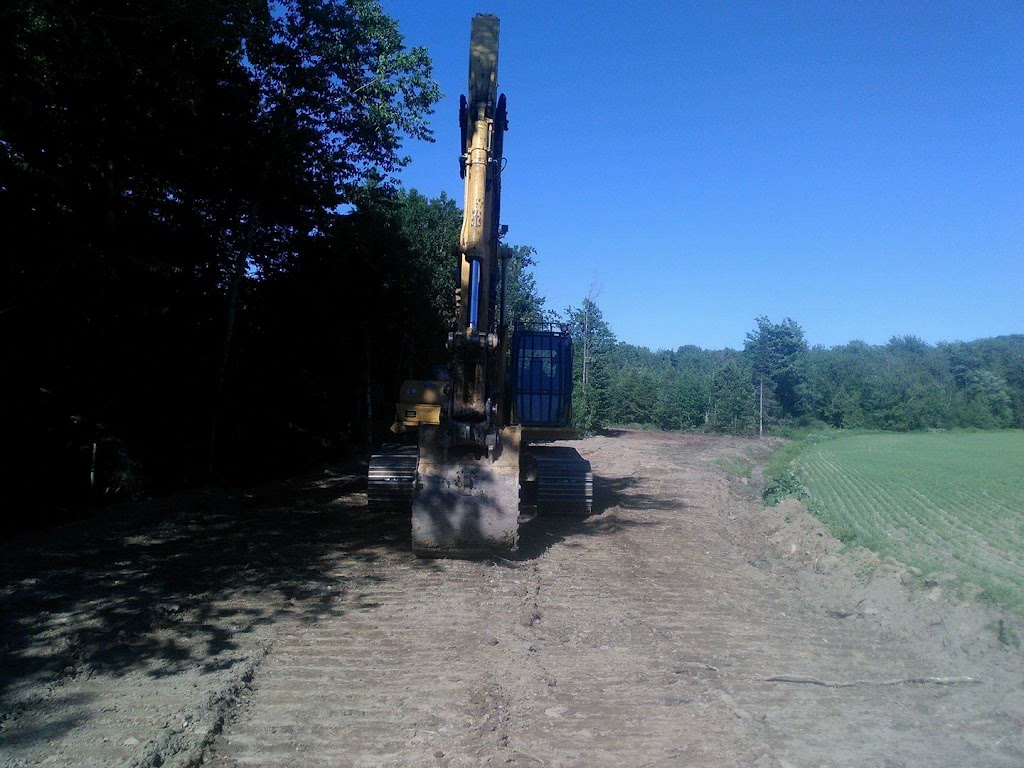 Excavation Carrière Etchemin Inc | Lac-Etchemin | 293 Rue Deblois, Lac-Etchemin, QC G0R 1S0, Canada | Phone: (418) 625-4414