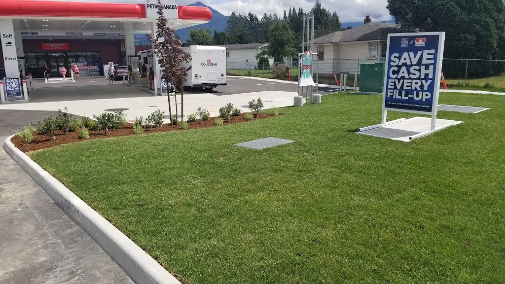 Petro-Canada | 8100 Young Rd, Chilliwack, BC V2P 0C4, Canada | Phone: (604) 392-4442