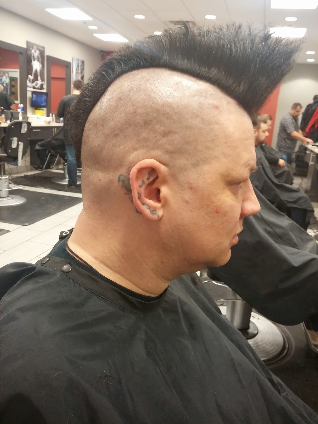 Abes Barber Shop | 9450 137 Ave NW #174, Edmonton, AB T5E 6C2, Canada | Phone: (587) 521-5377