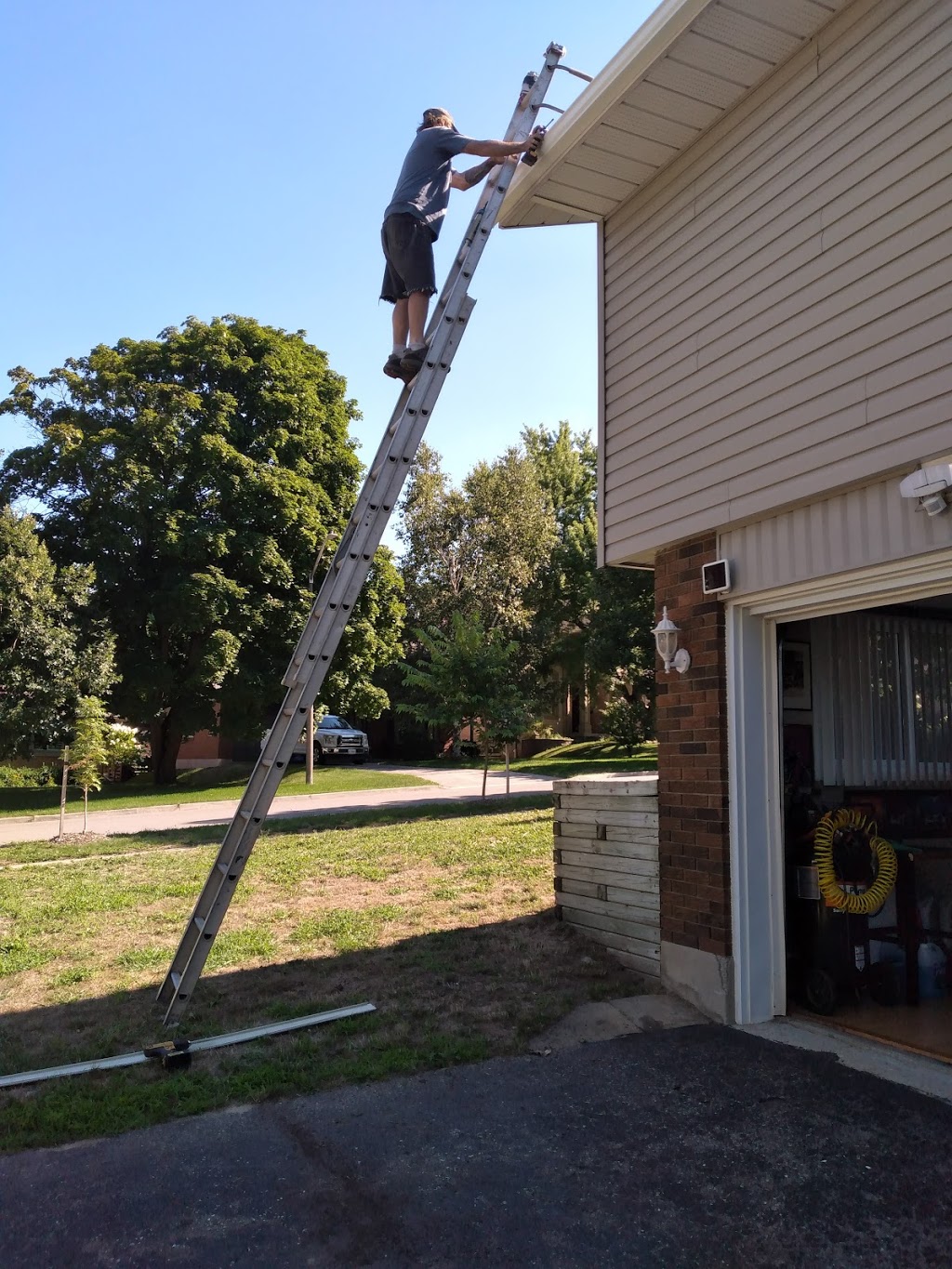 Precise Work Exterior Renovations & Eavestroughs | 315379, ON-6, Williamsford, ON N0H 2V0, Canada | Phone: (905) 691-9077