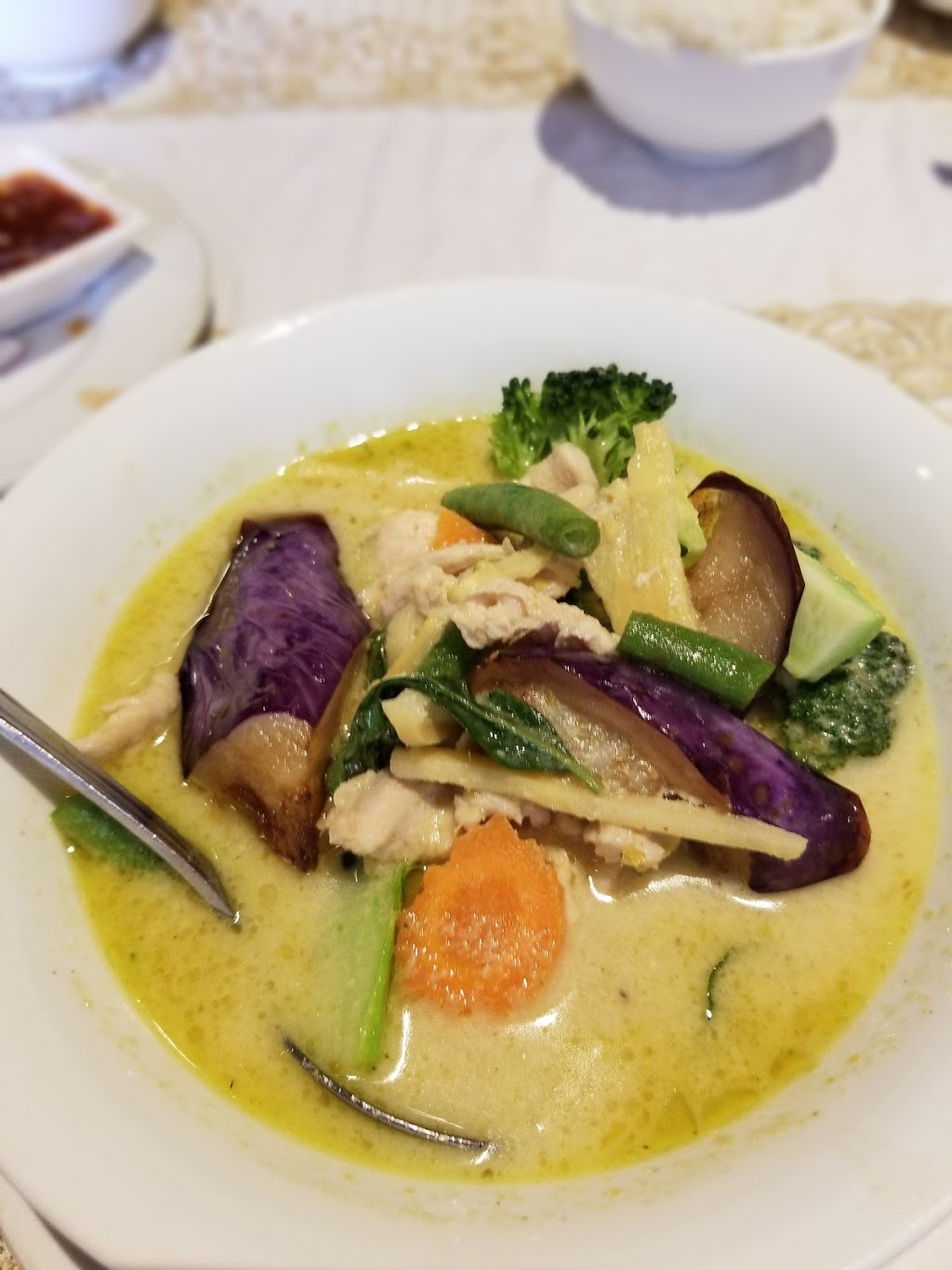 Spice Thai Cafe | 246 Queens Quay W, Toronto, ON M5J 1B5, Canada | Phone: (416) 598-0600