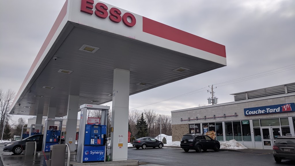 Esso | 520 Boulevard Clairevue O, Saint-Bruno-de-Montarville, QC J3V 6B3, Canada | Phone: (450) 653-5588