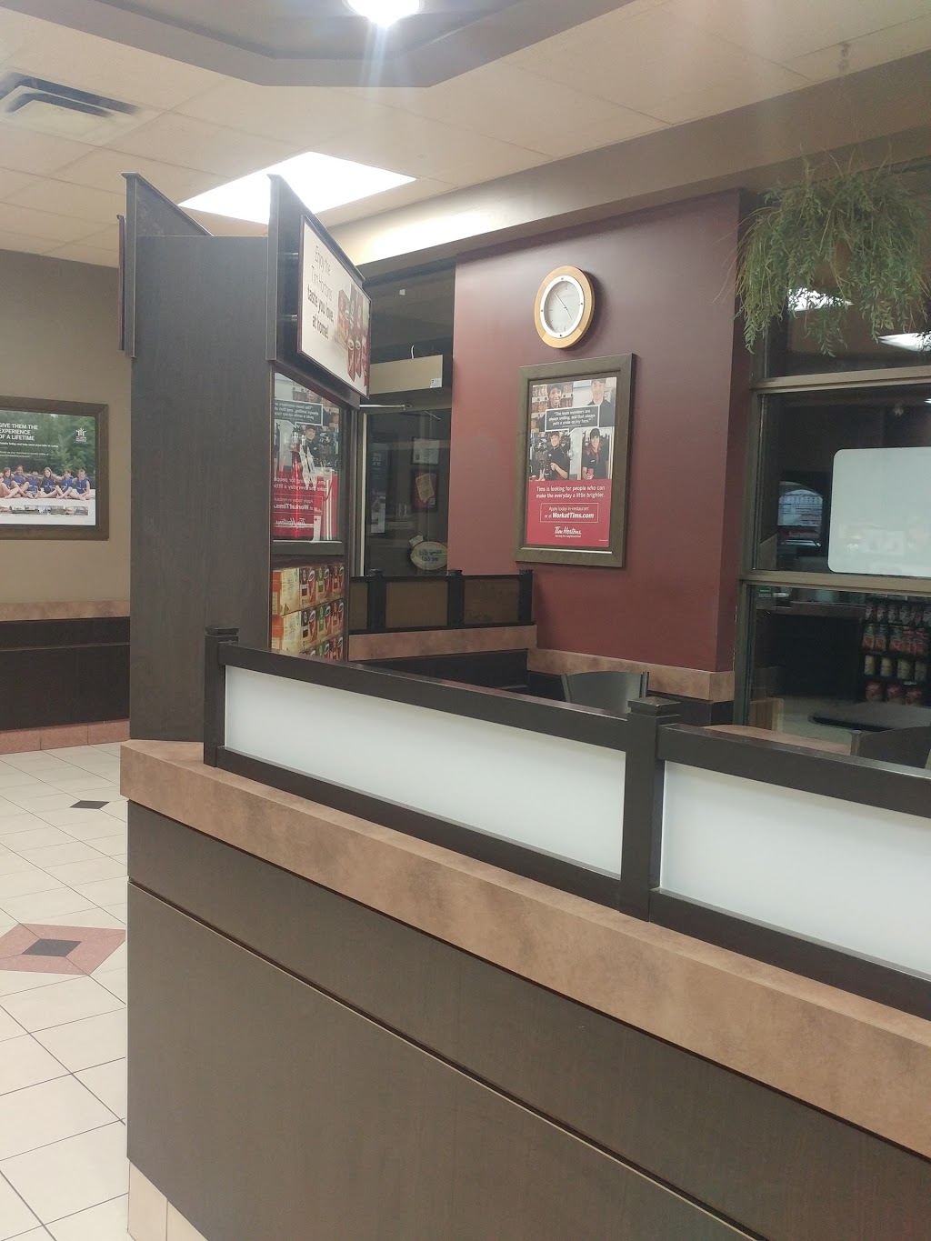 Tim Hortons | 177 Paris Rd, Brantford, ON N3R 1J2, Canada | Phone: (519) 754-0496