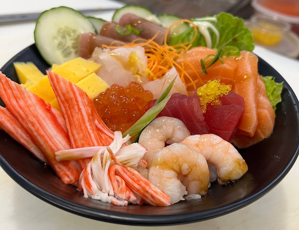 Moyasu Sushi Fusion | 949 Bd Arthur-Sauvé, Laval, QC H7R 3V9, Canada | Phone: (450) 627-1777