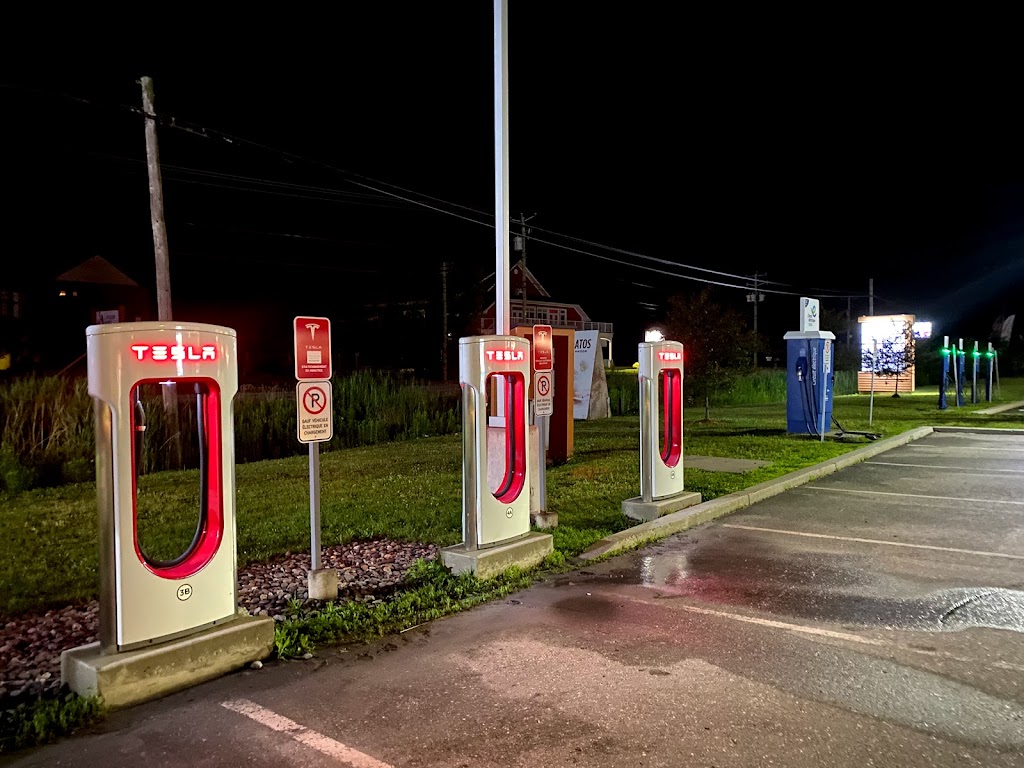 Tesla Supercharger | 2381 Rue Principale O, Magog, QC J1X 0J4, Canada | Phone: (877) 798-3752