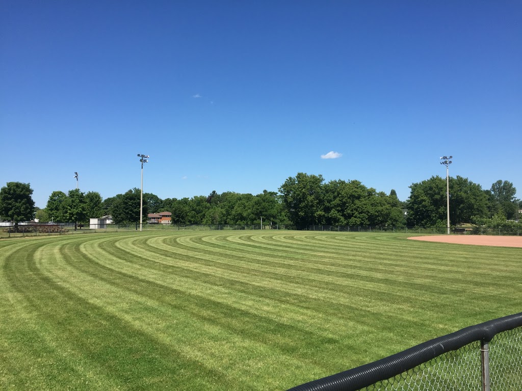 Lawnscape Property Maintenance | Durham Regional Rd 8, Uxbridge, ON L9P 1R1, Canada | Phone: (905) 852-4378