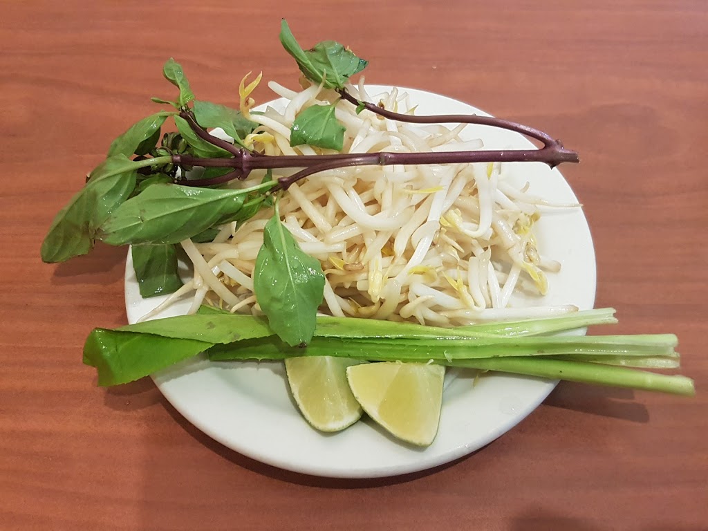 Pho Thi Noodle Soup Restaurant | 1691 Merivale Rd, Nepean, ON K2G 4R2, Canada | Phone: (613) 224-7687