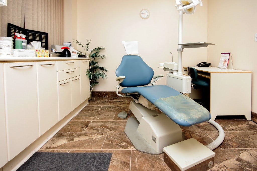 Peter Nikolovski Denture Clinic | 797 Princess St #107, Kingston, ON K7L 1G1, Canada | Phone: (613) 549-1184