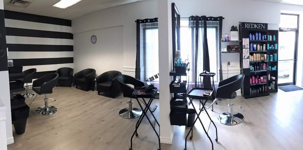 Studio HollyBeauté | porte de droite, 40 Rue Langlois, Granby, QC J2G 6J5, Canada | Phone: (450) 775-8651