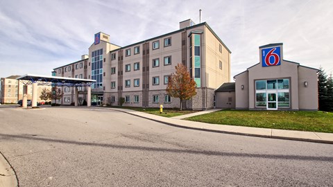 Motel 6 London Ontario | 810 Exeter Rd, London, ON N6E 1L5, Canada | Phone: (519) 680-0900