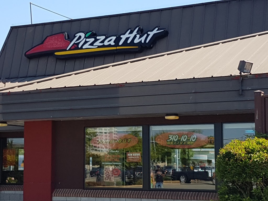 Pizza Hut | 32700 S Fraser Way #200, Abbotsford, BC V2T 4M5, Canada | Phone: (604) 557-0868