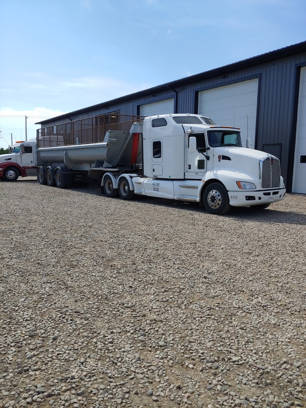 P & BW TRUCKING Ltd. | 45 Centre St, Iron Springs, AB T0K 1G0, Canada | Phone: (403) 894-3834