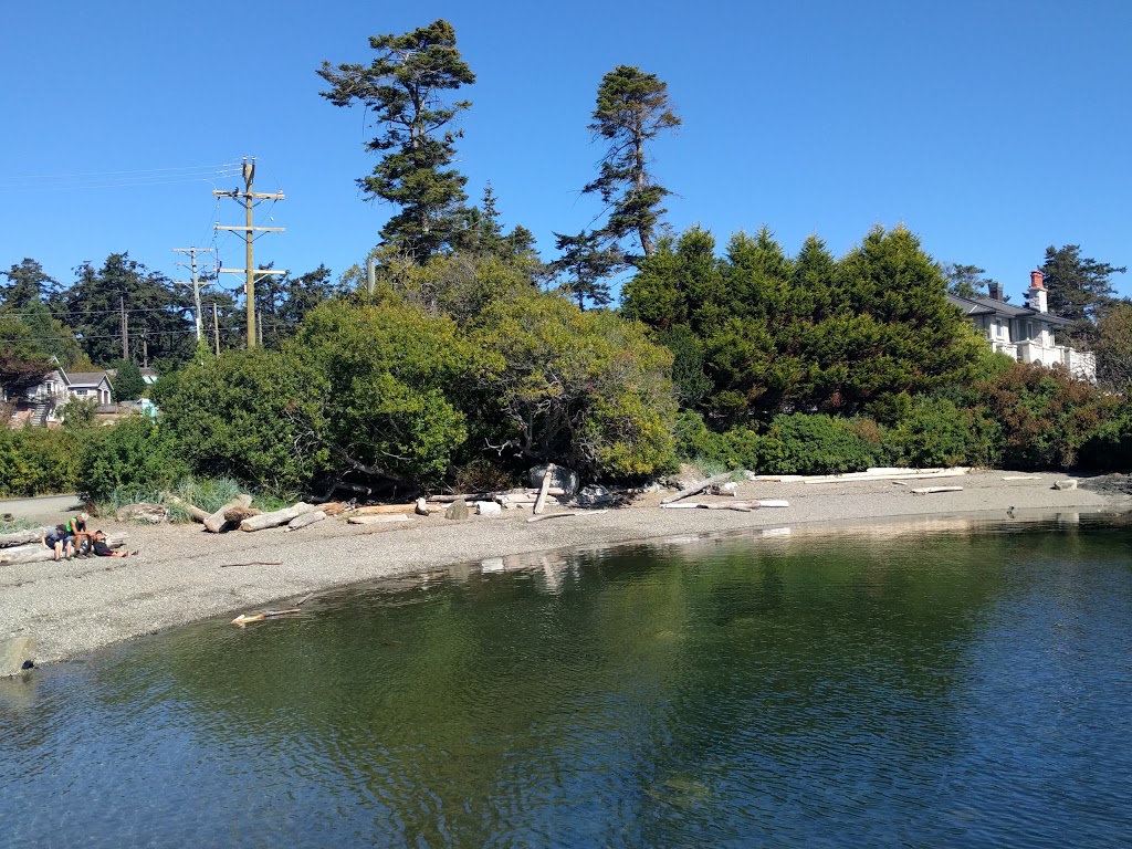 Smugglers Cove Kayak launch site | 3899 Smugglers Cove Rd (and, McAnally Rd, Victoria, BC V8N 4M2, Canada