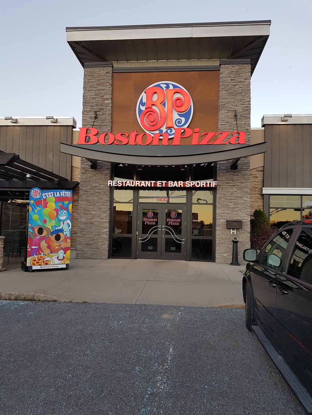 Boston Pizza | 1432 Route des Rivières, Saint-Nicolas, QC G7A 2N9, Canada | Phone: (418) 831-1999