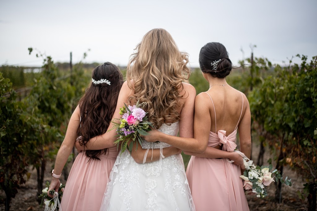 Viktoria Bridals - Mobile Wedding Hair & Makeup | 1299 Pelham Rd, St. Catharines, ON L2R 6P7, Canada | Phone: (905) 327-8584