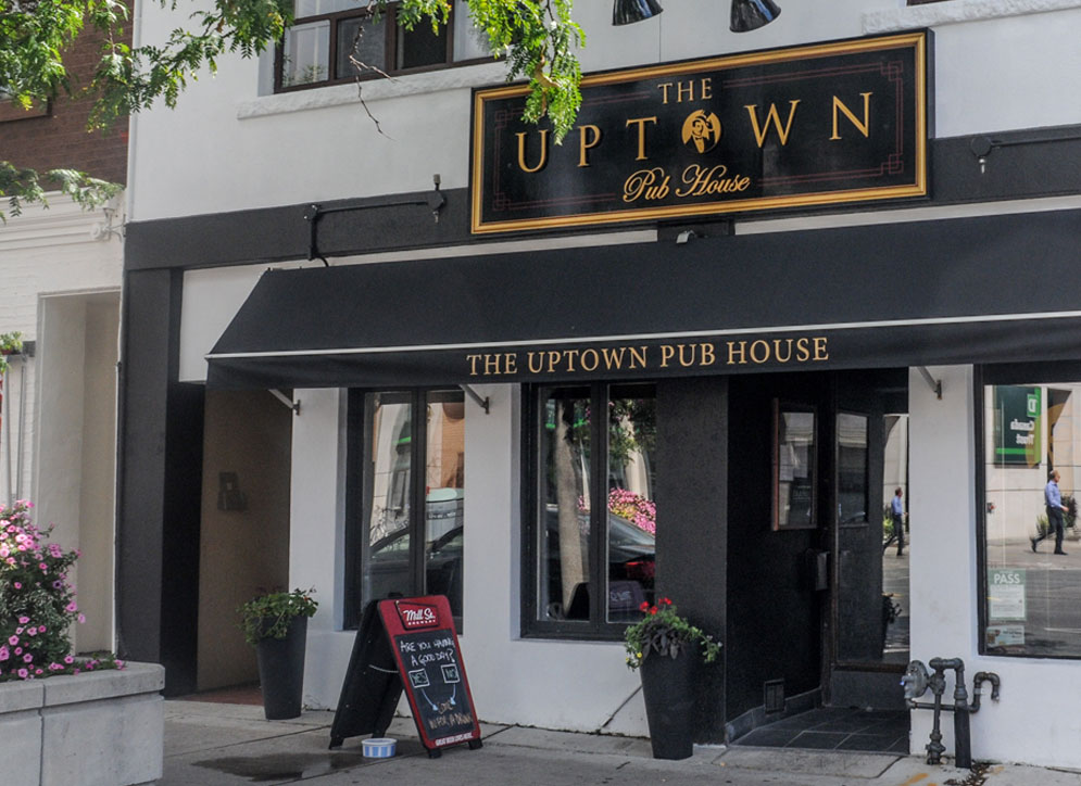 The Uptown Pub House | 3185 Yonge St, Toronto, ON M4N 2K9, Canada | Phone: (416) 480-2828