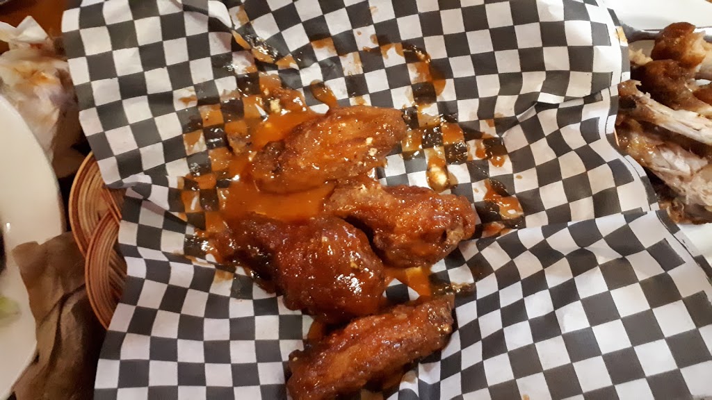 House of Wings | 2501 Third Line, Oakville, ON L6M 5A9, Canada | Phone: (905) 847-8177