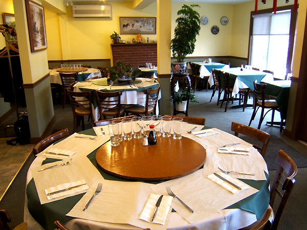 Lai Lai Chinese Restaurant | 449 McArthur Ave., Ottawa, ON K1K 1G3, Canada | Phone: (613) 741-4011