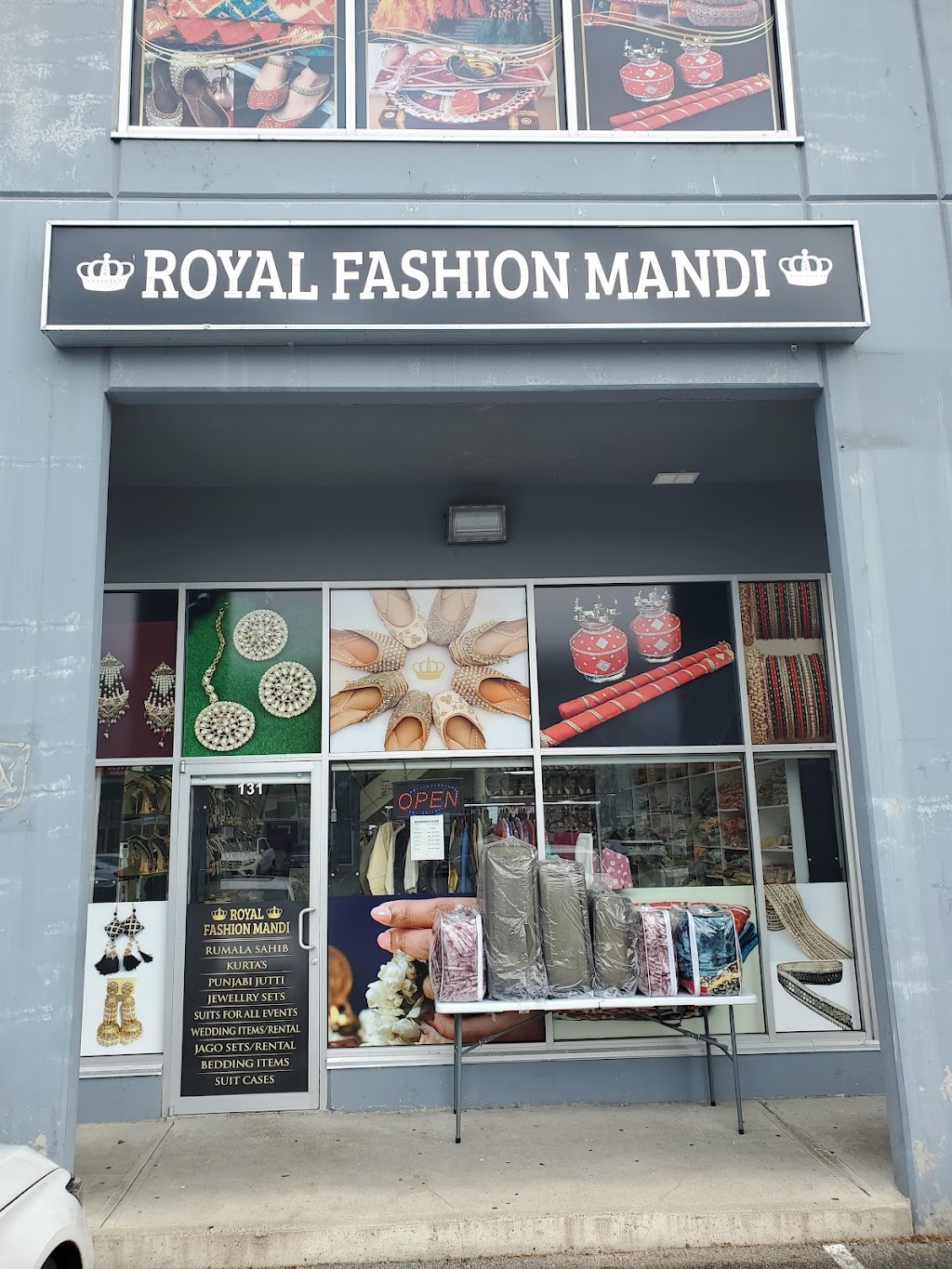 Royal Fashion Mandi | 15299 68 Ave Unit# 131, Surrey, BC V3S 3L5, Canada | Phone: (778) 996-1932