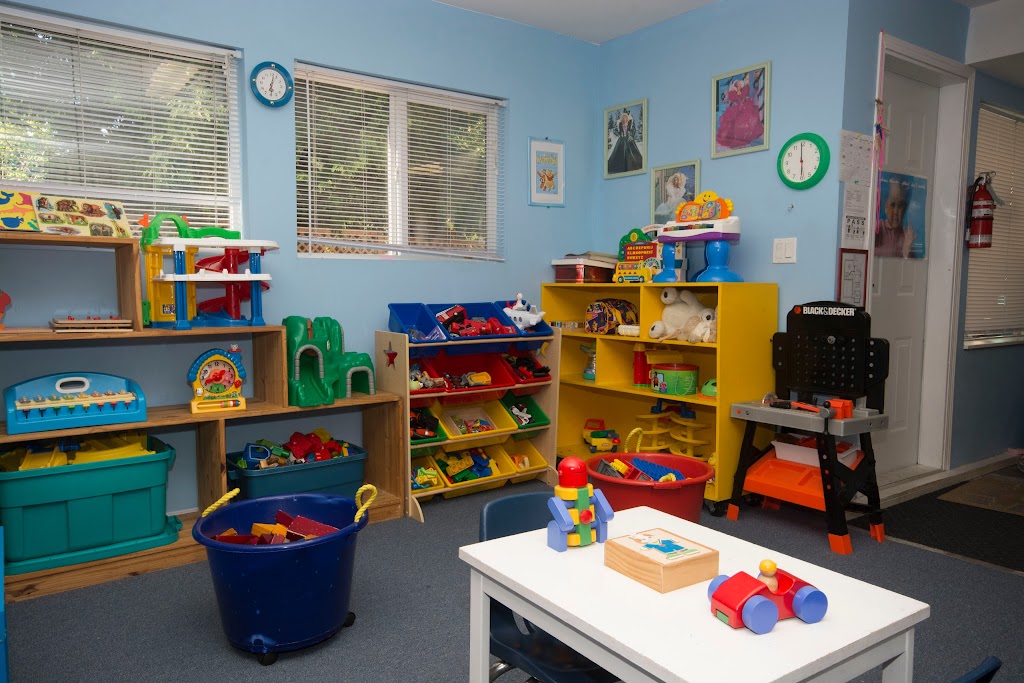 Little Thinkers Daycare Centre | 15023 62 Ave, Surrey, BC V3S 5L7, Canada | Phone: (778) 565-2105