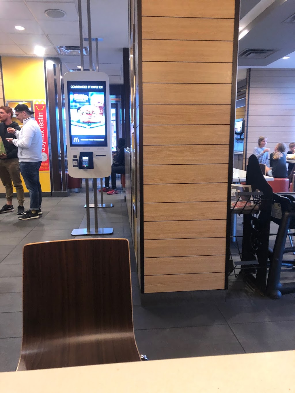 McDonalds | 1001 Rue des Migrateurs, Terrebonne, QC J6V 0A8, Canada | Phone: (450) 585-1881