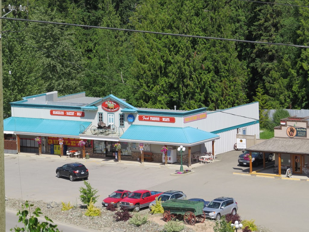 Blind Bay Marketplace Mall | Fairway Hills Rd, Blind Bay, BC V0E 1H2, Canada | Phone: (250) 675-2523