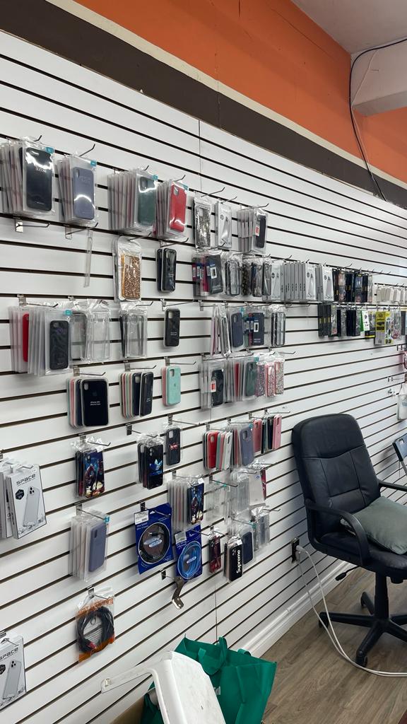 Guildwood Cellphone And convenience | 96 Dearham Wood, Scarborough, ON M1E 1S4, Canada | Phone: (416) 282-2932