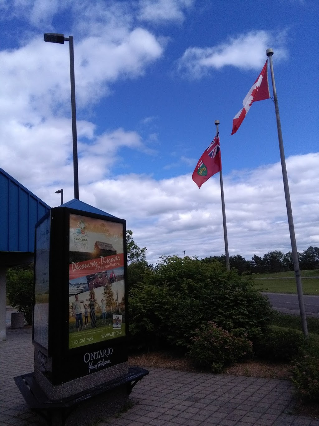 Ontario Travel Information Centre - Hawkesbury | 777 ON-417, Chute-à-Blondeau, ON K0B 1B0, Canada | Phone: (613) 674-2000