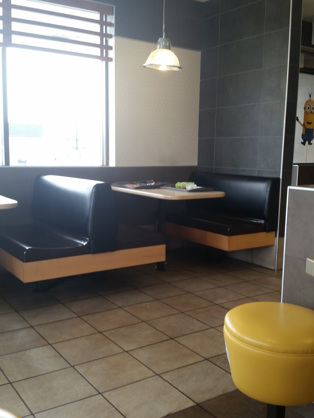 McDonalds | 50 McNaughton Ave, Wallaceburg, ON N8A 1R9, Canada | Phone: (519) 627-3376