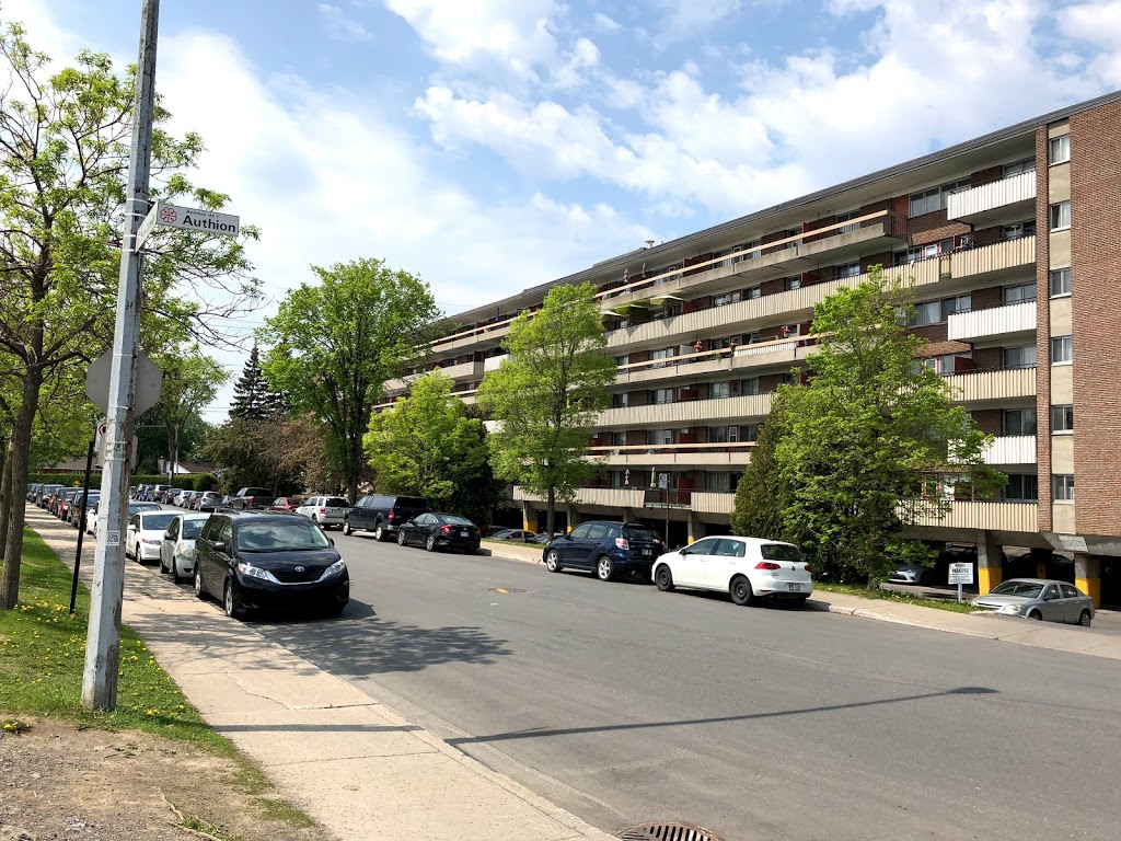 Place Versailles Apartments | 7235 Rue Pierre Corneille, Montréal, QC H1M 1L3, Canada | Phone: (514) 353-1900