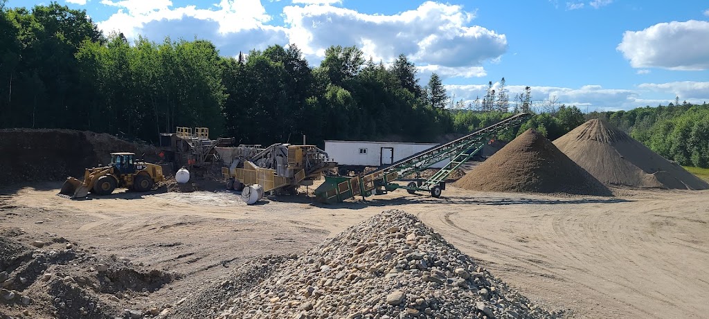 Beaver aggregates | Swan Rd, Minden, ON K0M 2K0, Canada | Phone: (705) 457-6594