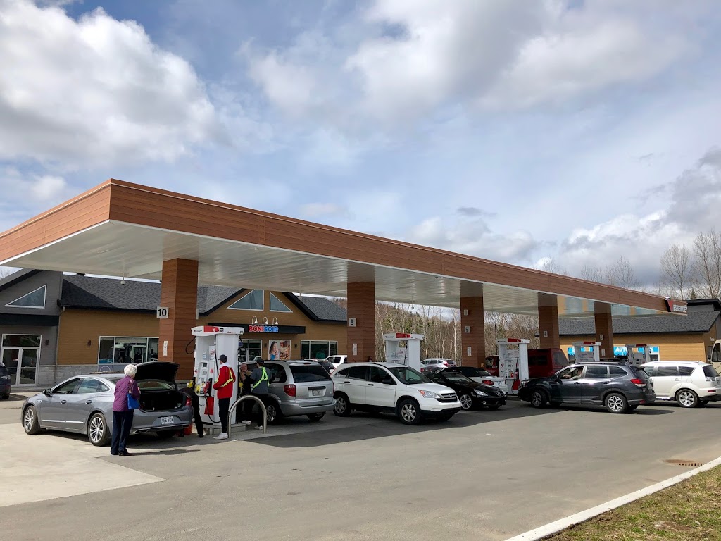 Dépanneur Boni-Soir Canadian Tire | 185 Boulevard Norbert Morin, Sainte-Agathe-des-Monts, QC J8C 3M1, Canada | Phone: (819) 321-2112